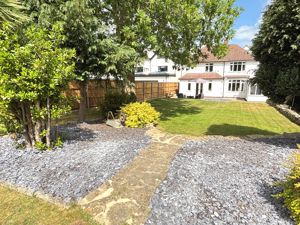 Photo 26- click for photo gallery